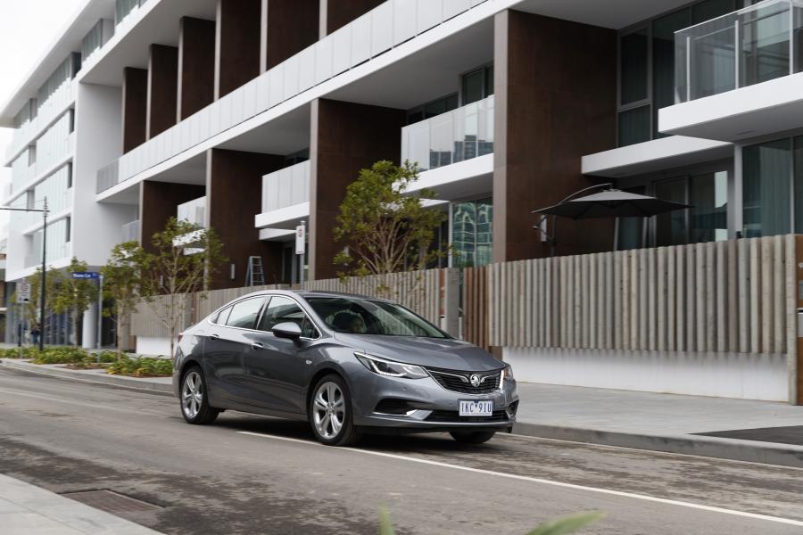  Holden Astra Sedan 2017 года  (фото 6 из 42)